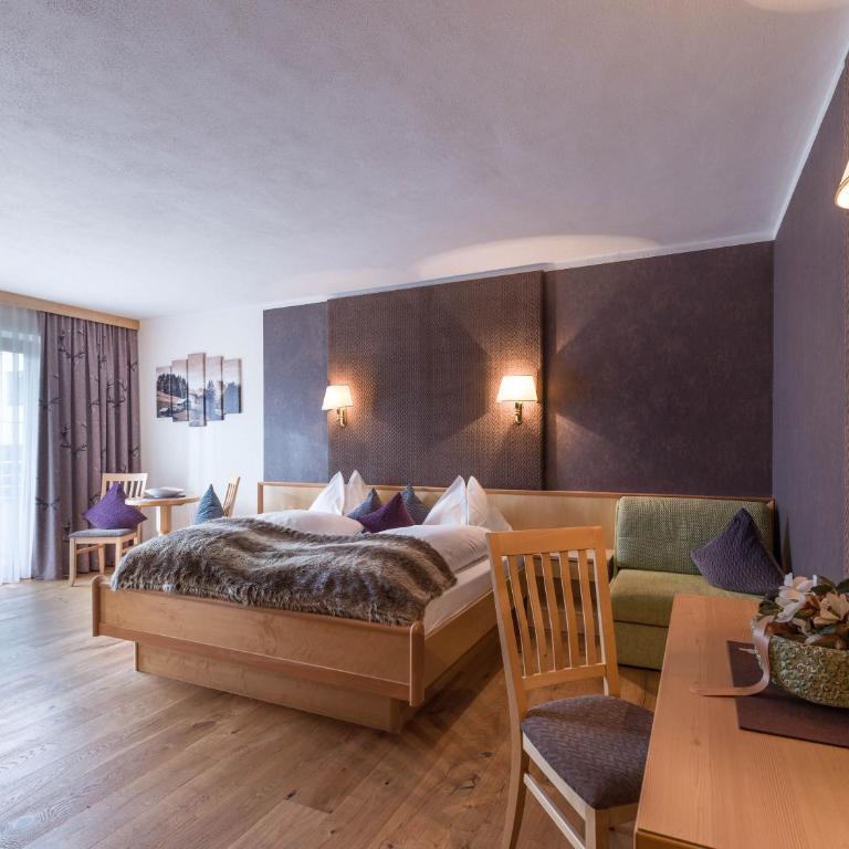 Hotel Landhaus Zillertal - Suite mit Balkon - 1