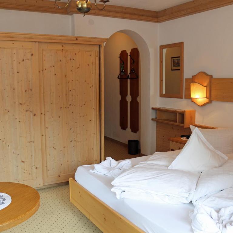Hotel Schwarzer Adler - Großes Doppelzimmer - 3