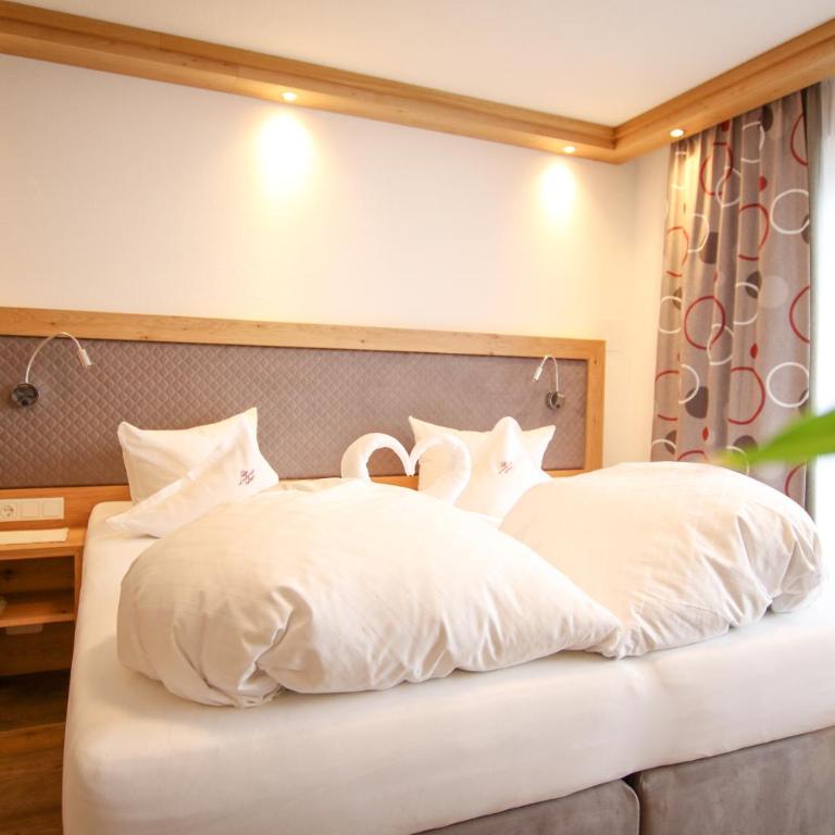 Hotel Schwarzer Adler - Deluxe Doppelzimmer - 4