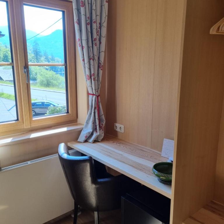 Pension Ladner - Chambre Simple avec Salle de Bains - 3