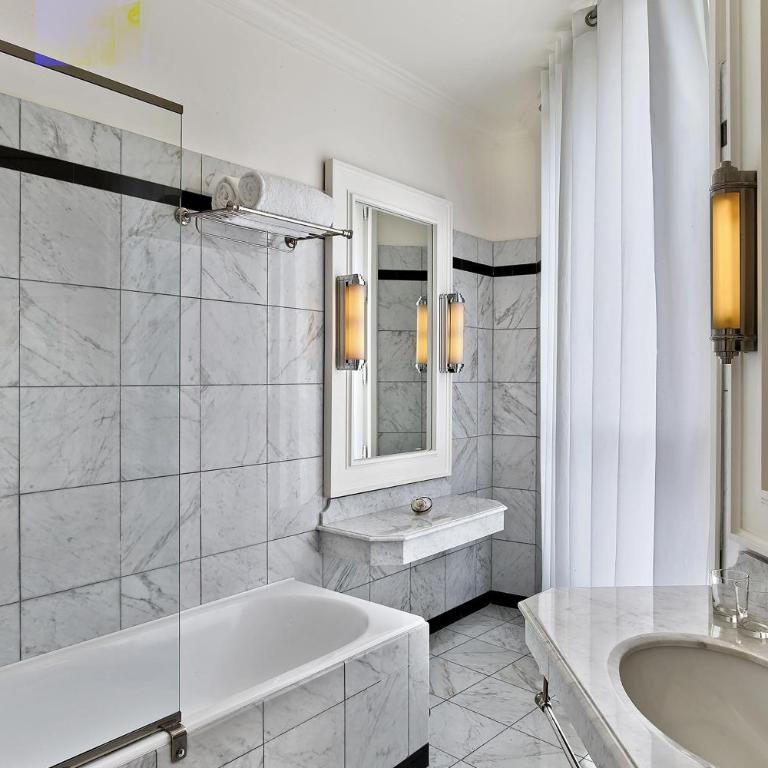 Le Dokhan's Paris Arc de Triomphe, a Tribute Portfolio Hotel - Chambre Lit Queen-Size Deluxe - 8