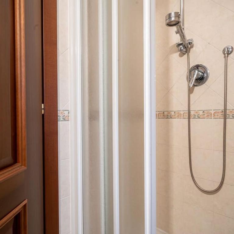 [10min dalla Ghirlandina] Love and relax in Modena - Appartamento con 2 Camere da Letto - 15