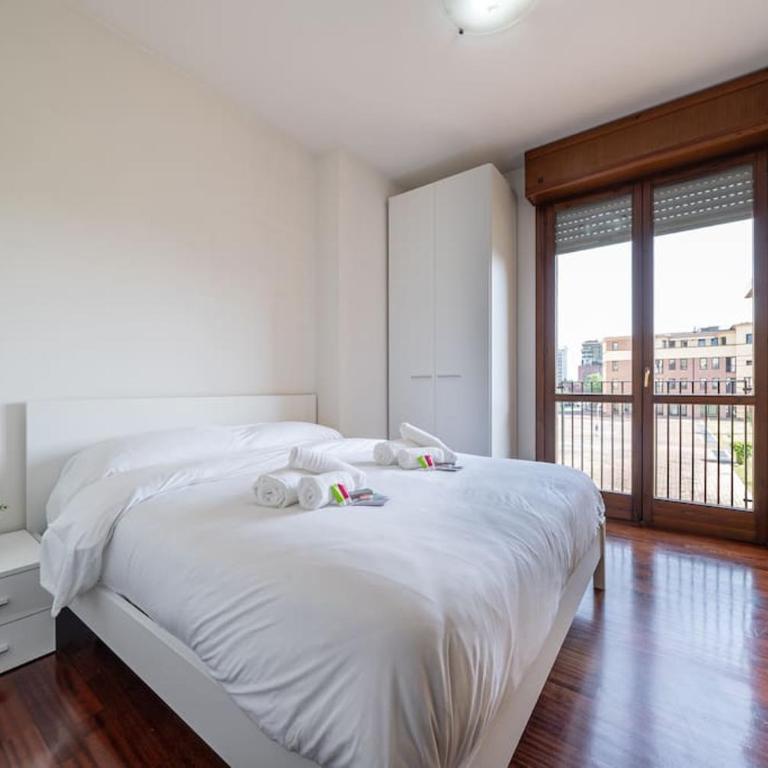 [10min dalla Ghirlandina] Love and relax in Modena - Appartamento con 2 Camere da Letto - 10