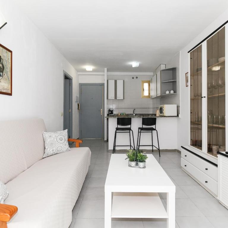 UHC MIRAMAR NAUTIC - One-Bedroom Apartment - 7