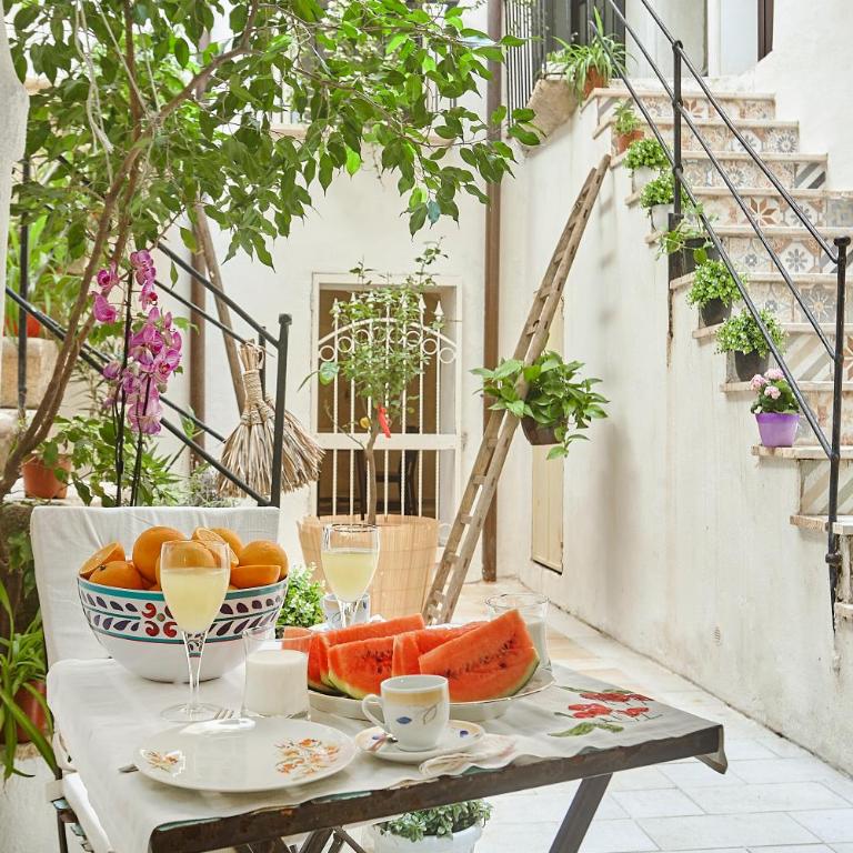 BE SICILY - in the center 80 mt from the beach - in centro sul mare - 70 mq - Appartamento con 1 Camera da Letto - 2