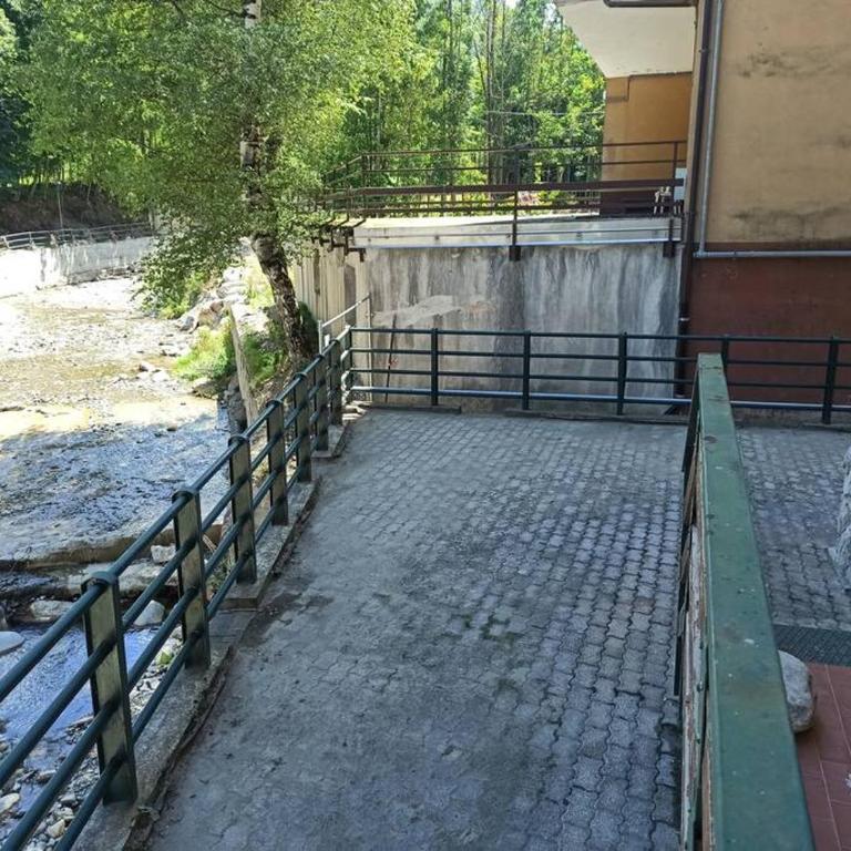 Appartamento spazioso con terrazzo di proprietà - Appartamento con Terrazza - 4