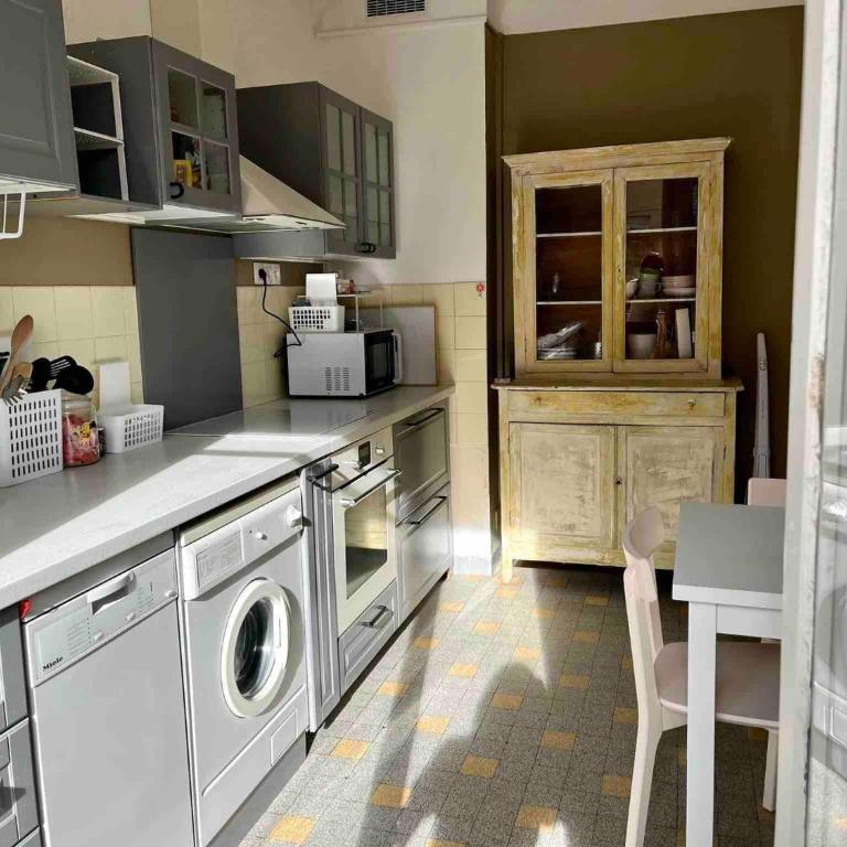 Bel appartement lumineux et calme à 10min à pied du centre Aix avec parking et Air conditionné - Appartement 2 Chambres - 16