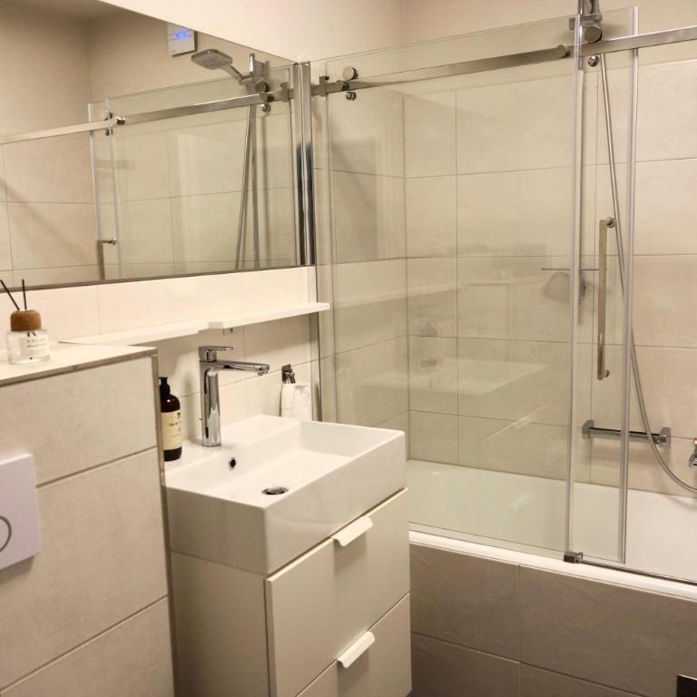 Haus Bergkristall - Appt. Schneider - Apartment mit Bad - 15