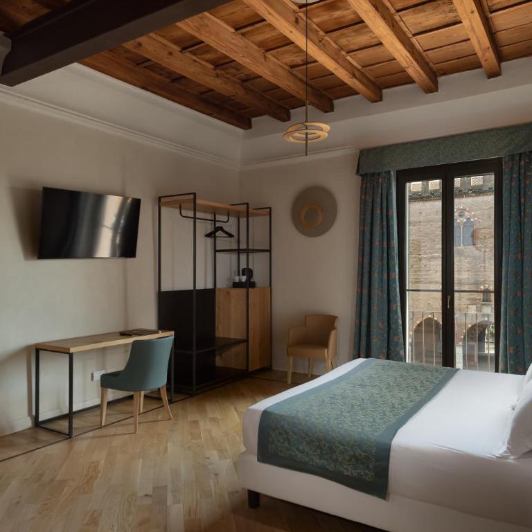 Cà Uberti Palace Hotel, MantegnaHotels - Camera Tripla Deluxe con Vista Città - 3