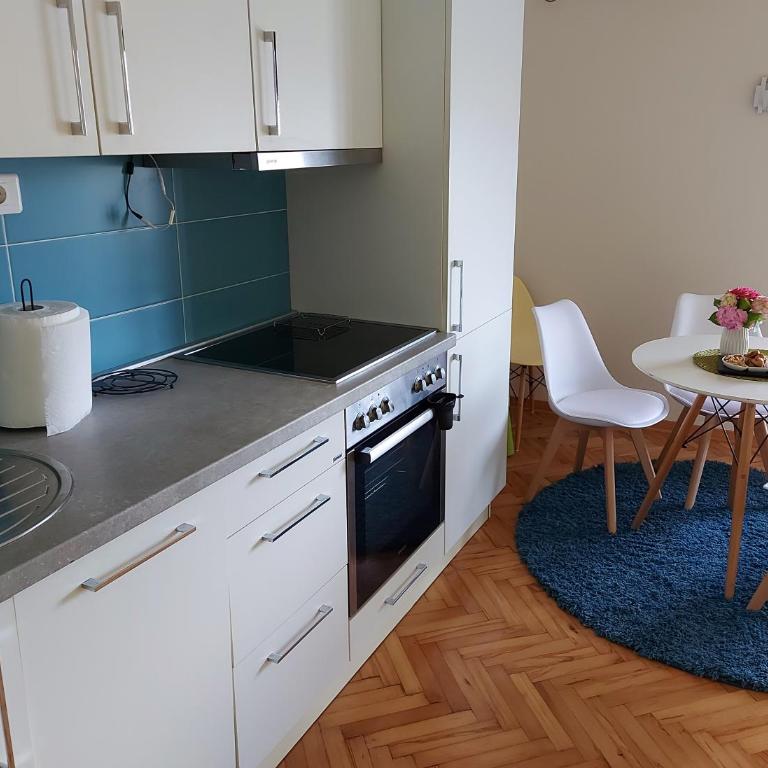 Apartments Iva - One-Bedroom Apartment - 34