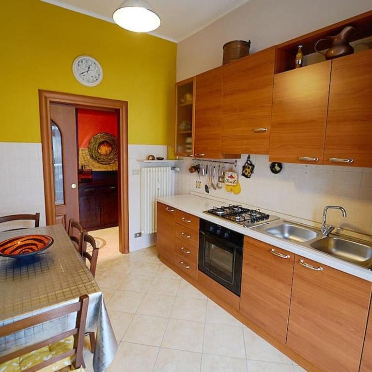 Etno Home: il tuo angolo di mondo a Torino - Appartamento con 2 Camere da Letto - 2