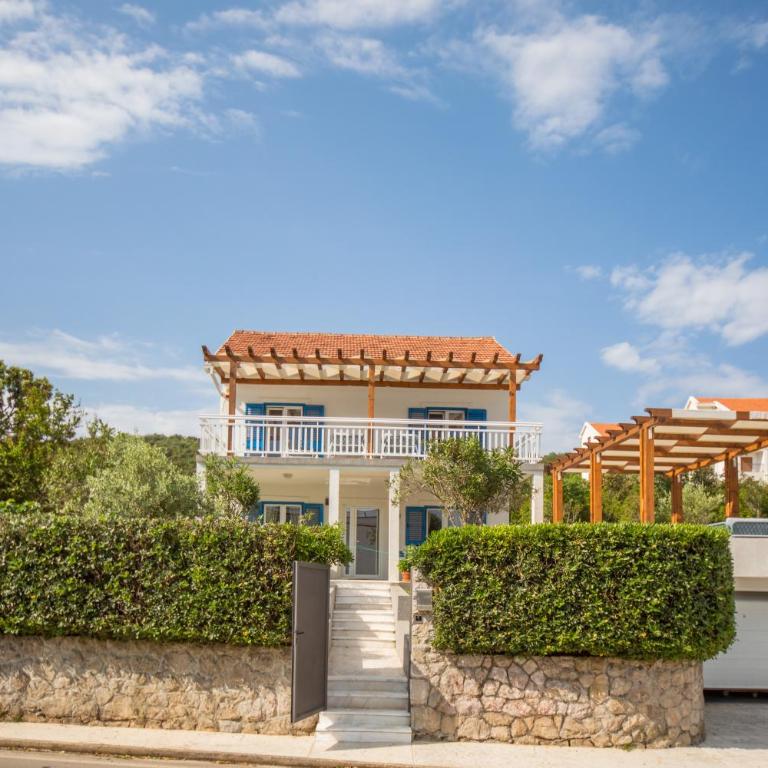 Villa Gioia - Vila sa 4 Spavaće Sobe i Sopstvenim Bazenom - 23