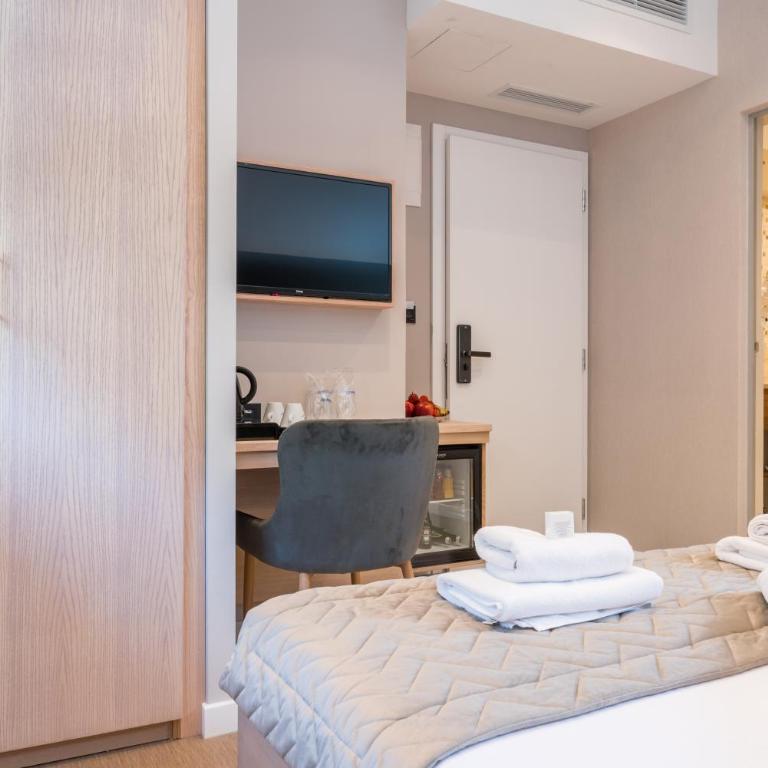 Emilia Lux Rooms - Deluks Soba sa Bračnim Krevetom (King-size) - 4