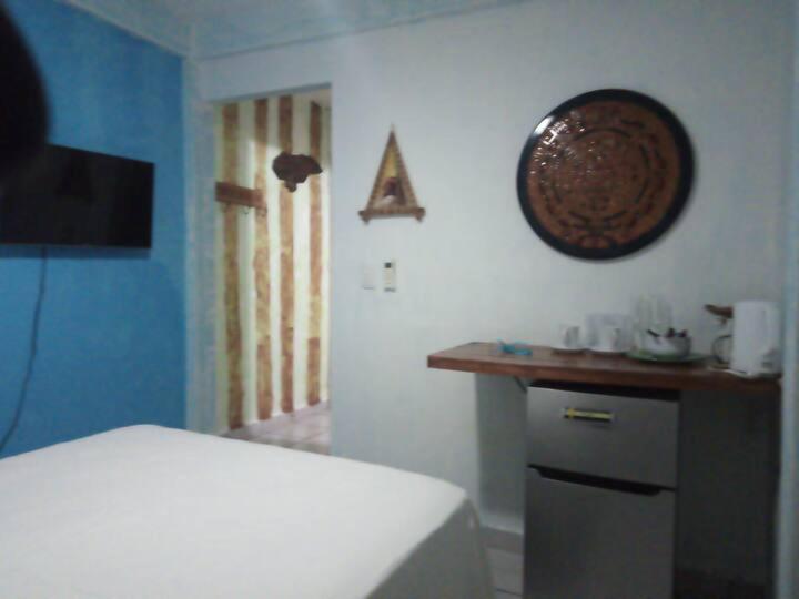 AH KIN Cancun Centro - Double Room with Private Bathroom - 26