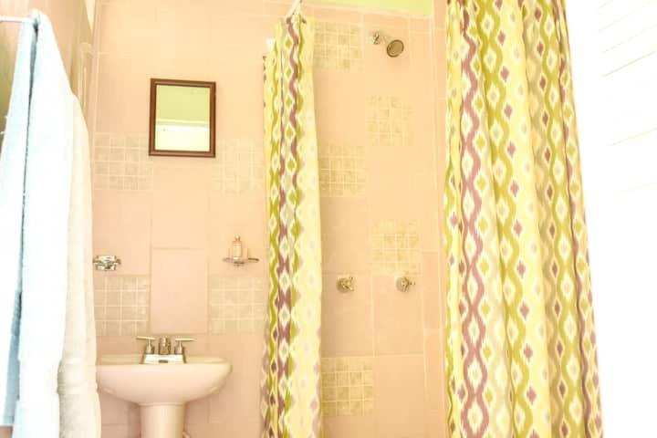 AH KIN Cancun Centro - Double Room with Private Bathroom - 31