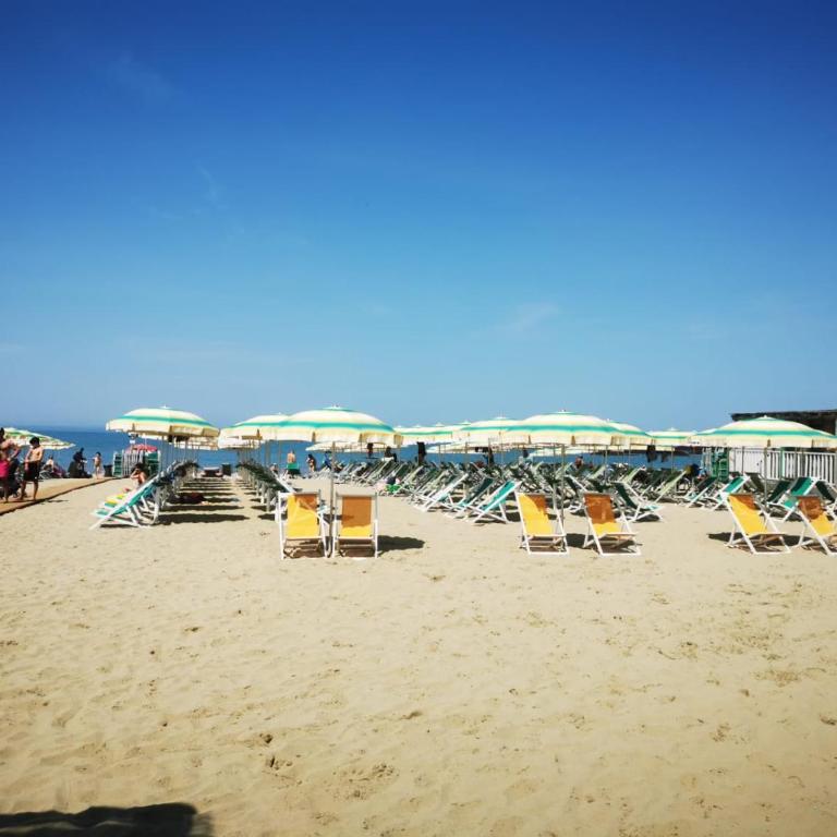 Glicine Appartamento in Villa a Tirrenia, eleganza e comfort a pochi passi dal mare - Appartamento con 2 Camere da Letto - 16