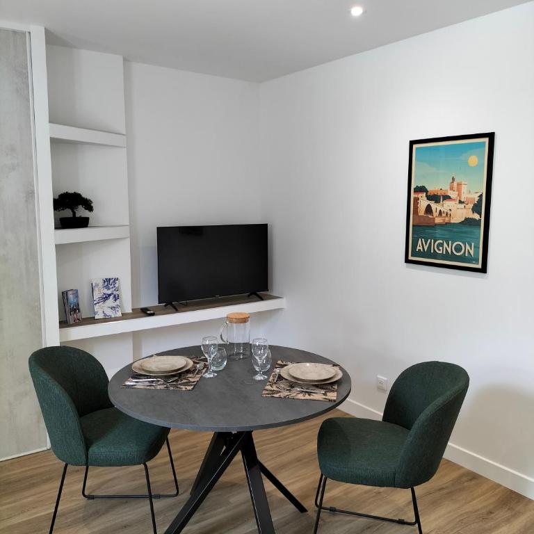 Studio terrasse, intra-muros, climatisé avec Wifi - Apartment mit 1 Schlafzimmer - 6