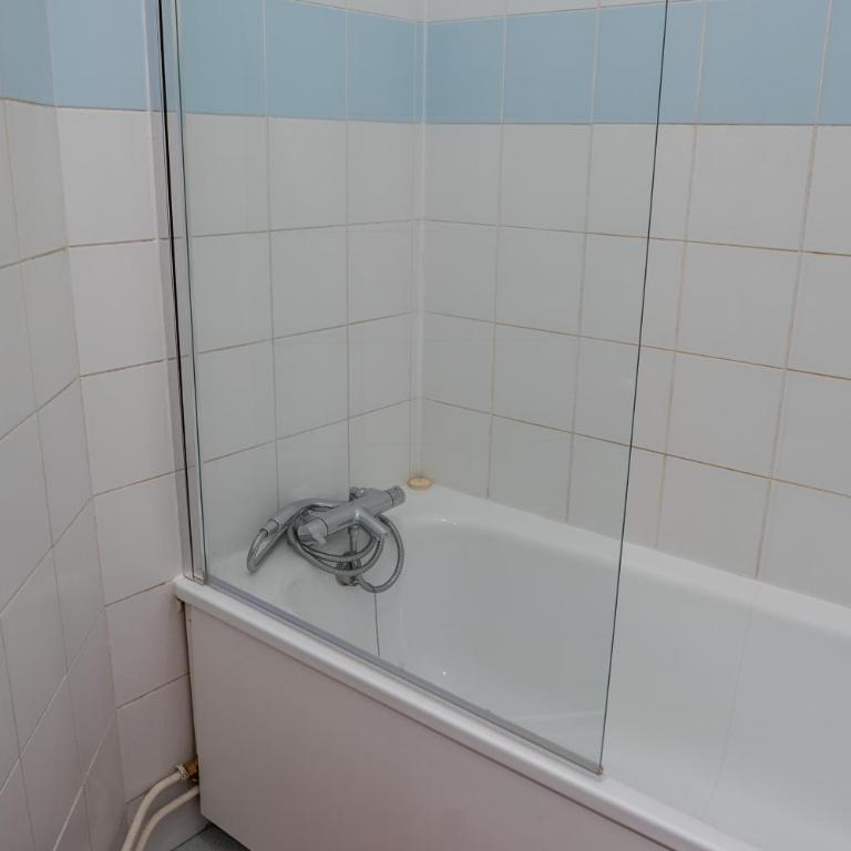 RESIDENCE SERENITY Lourdes - Appartement 2 Chambres avec Balcon - 9
