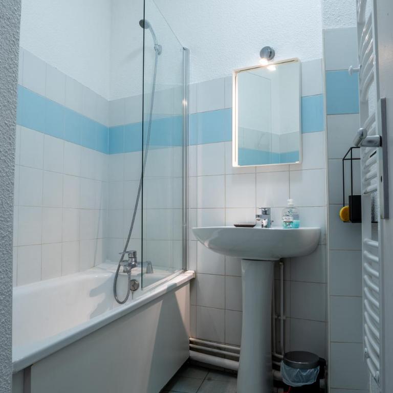 RESIDENCE SERENITY Lourdes - Appartement 2 Chambres avec Balcon - 10