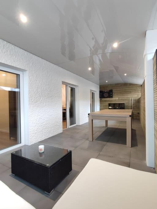 TheSecret 8 couchages, Sanctuaires et gare 5mn Climatisé , salle de sport terasse - Appartement 2 Chambres - 6
