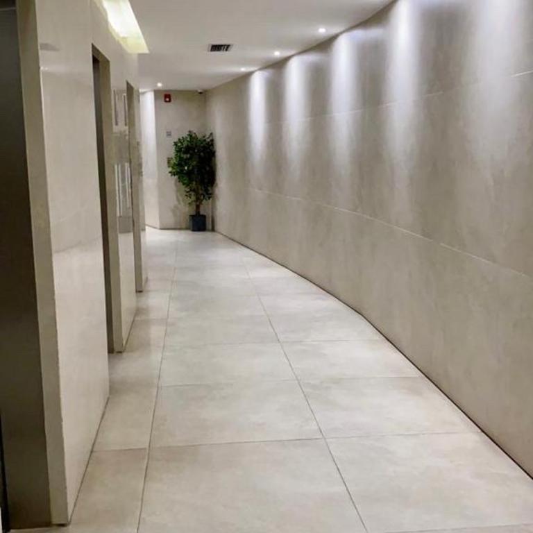 Platinum II Equipetrol frente Ventura Mall Super Lujo Hermosas Vistas - Apartamento de 1 dormitorio - 5