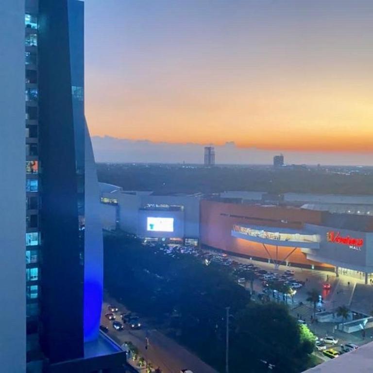 Platinum II Equipetrol frente Ventura Mall Super Lujo Hermosas Vistas - Apartamento de 1 dormitorio - 27