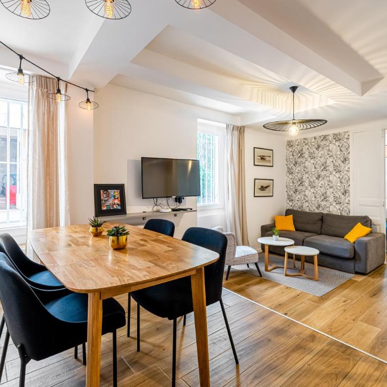 Plein centre avec "PARKING PRIVE" - Appartement 1 Chambre - 9