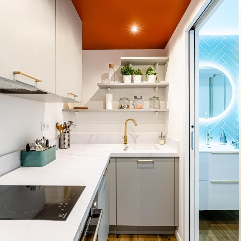 Plein centre avec "PARKING PRIVE" - Appartement 1 Chambre - 11