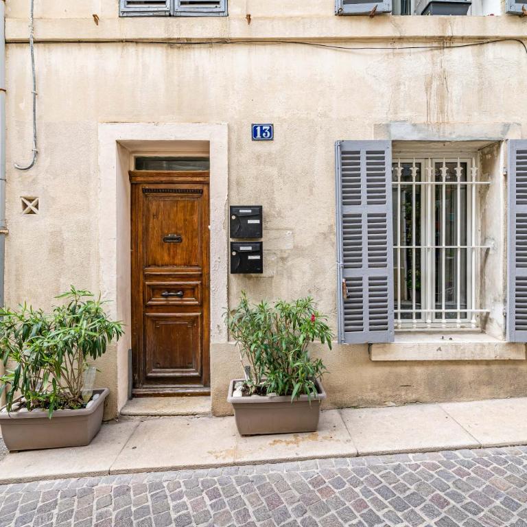 Plein centre avec "PARKING PRIVE" - Appartement 1 Chambre - 14