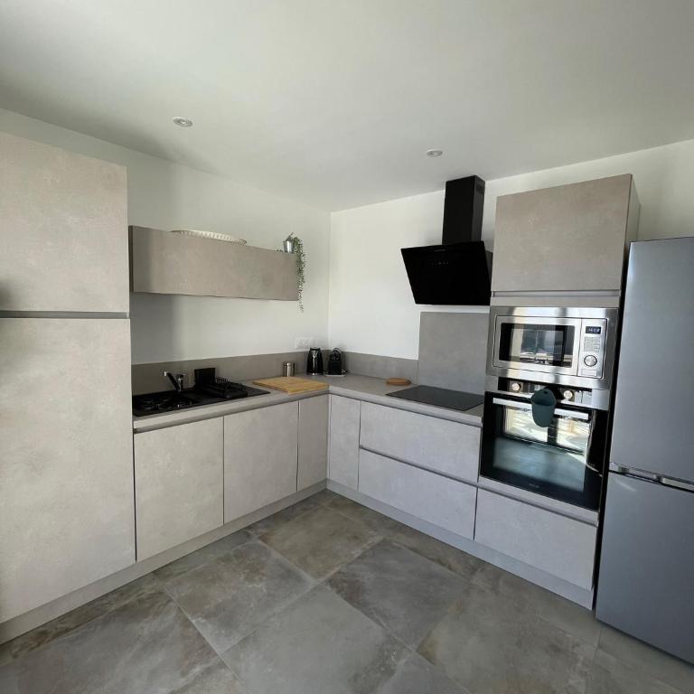 La maison du Port Apt ROMA - Appartement - Vue sur Lac - 6