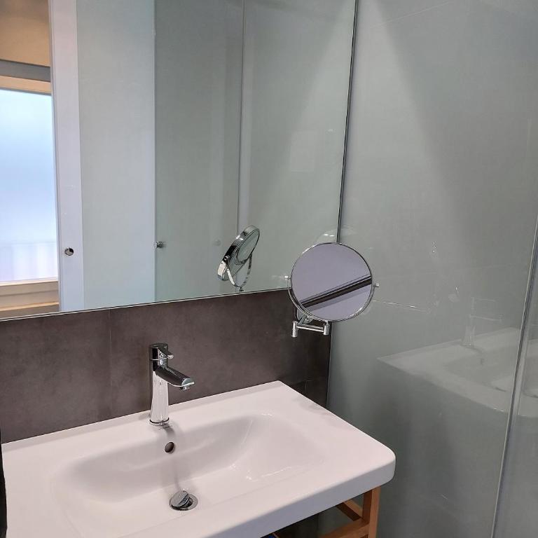 Hotel Mirtil - Habitación Cuádruple Superior - 3