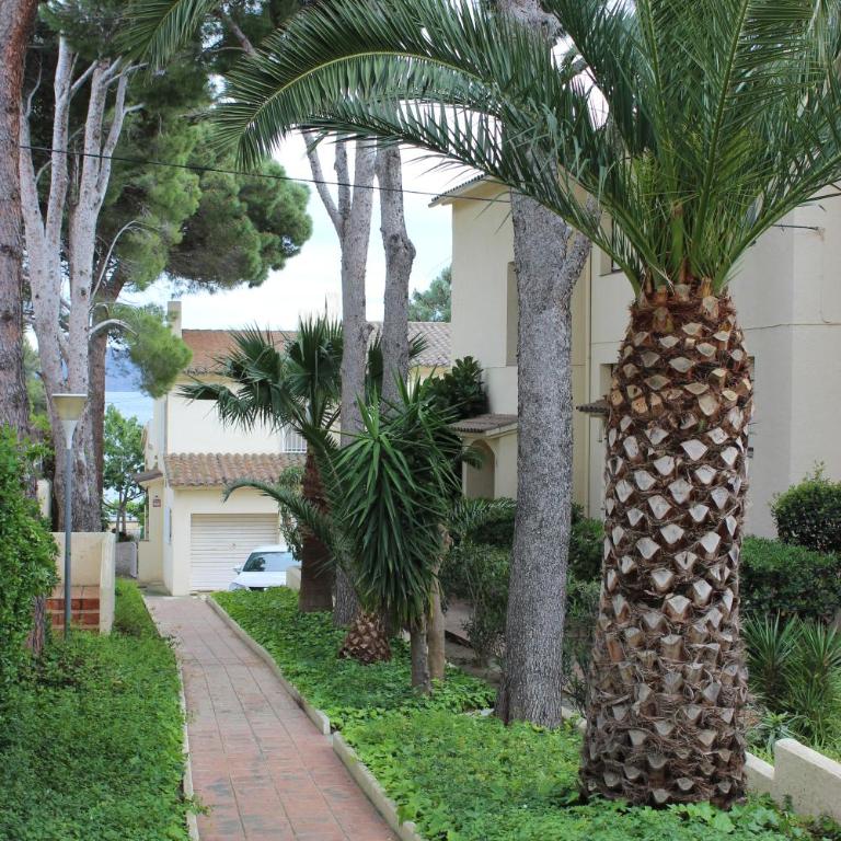 A Chic Four-Person Apartment By The Beach At Cap Ras - Two-Bedroom Apartment - 14