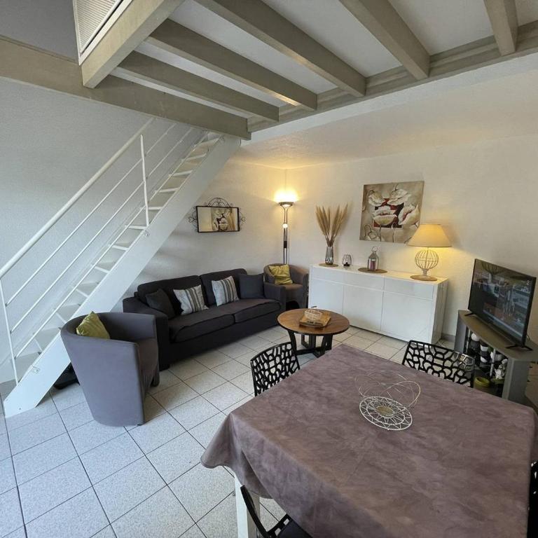 Villa 3 pièces mezzanine avec piscine, tennis, proche plage et port à Saint-Cyprien, 6 couchages - FR-1-106-26 - Villa - 3