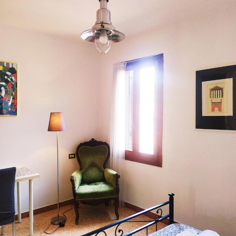 Two Steps from Rialto - Camera Matrimoniale con Bagno in Comune - 29