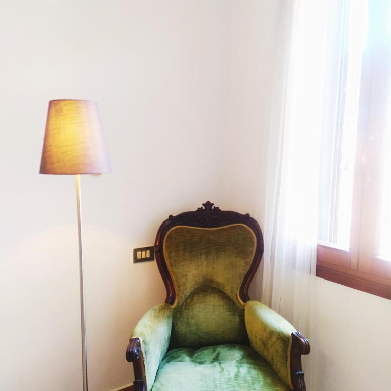 Two Steps from Rialto - Camera Matrimoniale con Bagno in Comune - 30