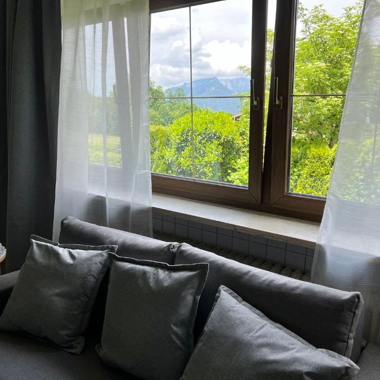 Aparthotel Hochfeld - Familienzimmer mit Bergblick - 8