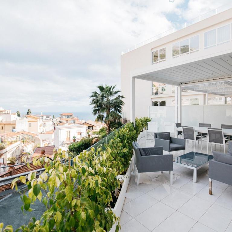 Taormina Art Apartment by Taormina Holidays - Two-Bedroom Apartment - 5
