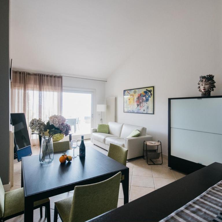 Taormina Romantic Apartment by Taormina Holidays - Appartamento con 2 Camere da Letto - 9