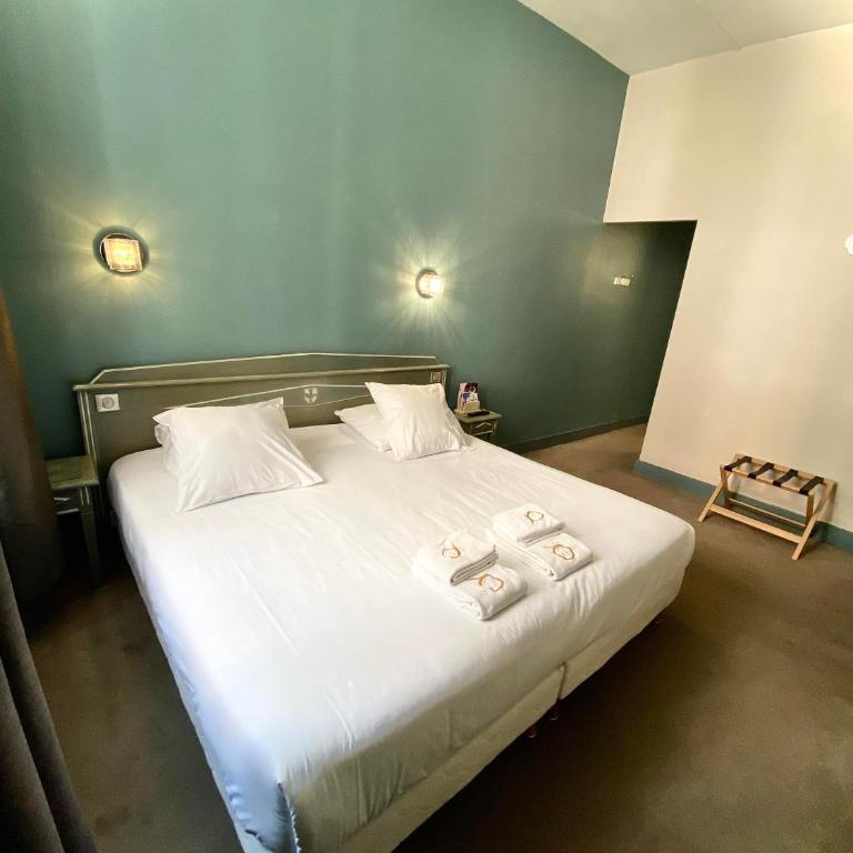 Hôtel Le Roncevaux - Chambre Double Supérieure - 5