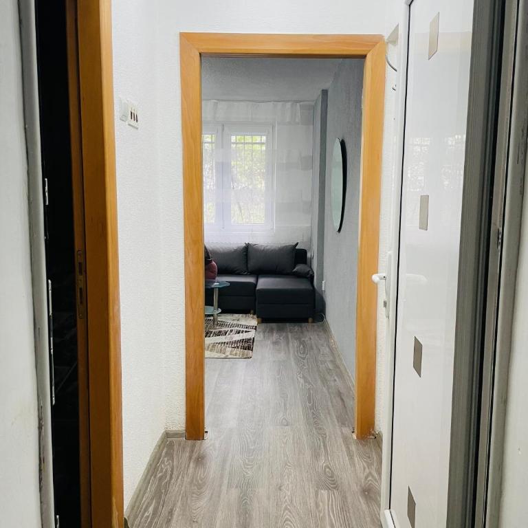 T&N Studio-Center-Free parking,AC,Train-Bus station - Apartman - 38