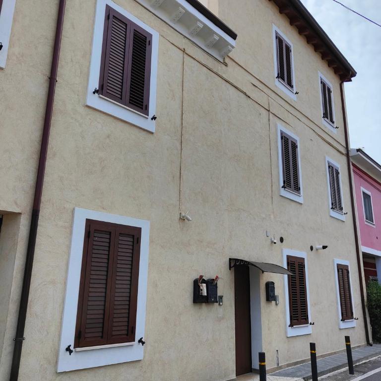 House Verona - Appartamento con 2 Camere da Letto e Vista Giardino - 9