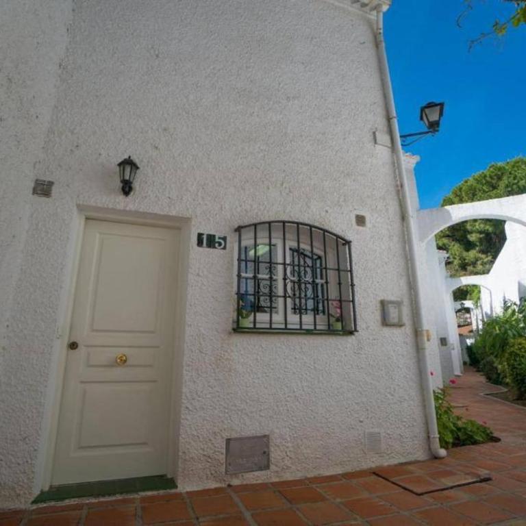 Los Pinos 15 Nerjarent - Apartamento de 2 dormitorios - 15