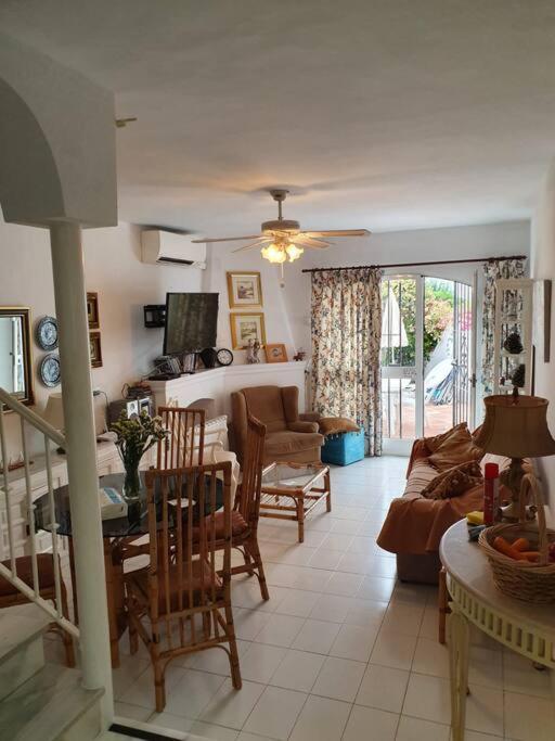 Los Pinos 15 Nerjarent - Apartamento de 2 dormitorios - 21