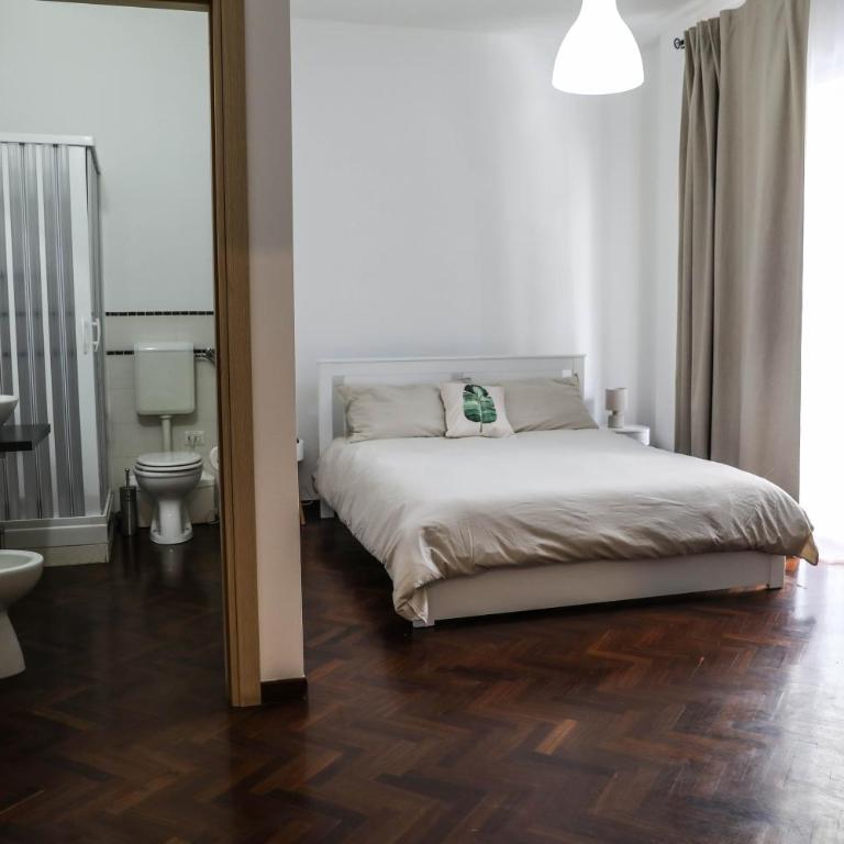 Vita Home - Double Room with Balcony - 4