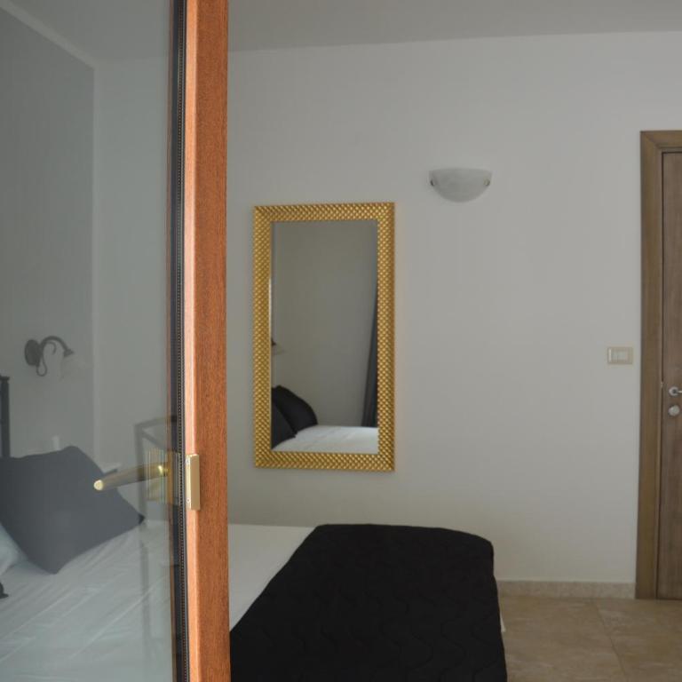 Depan Dance - Camera Matrimoniale con Bagno Privato Esterno - 9