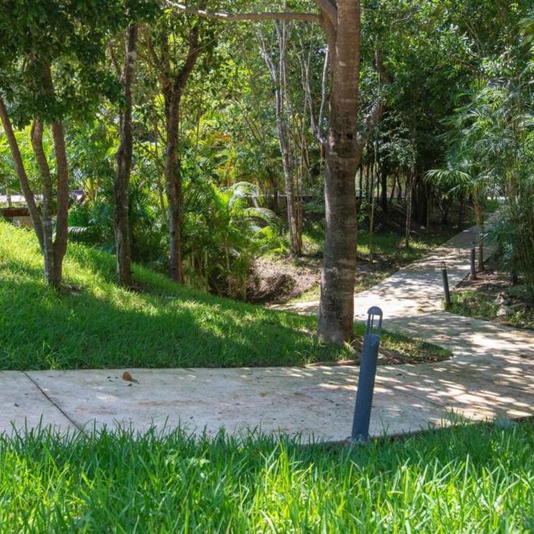 Beautiful 4BR, Up to 8 Guests, Private Pool, 10 min to Beach - Four-Bedroom House - 15