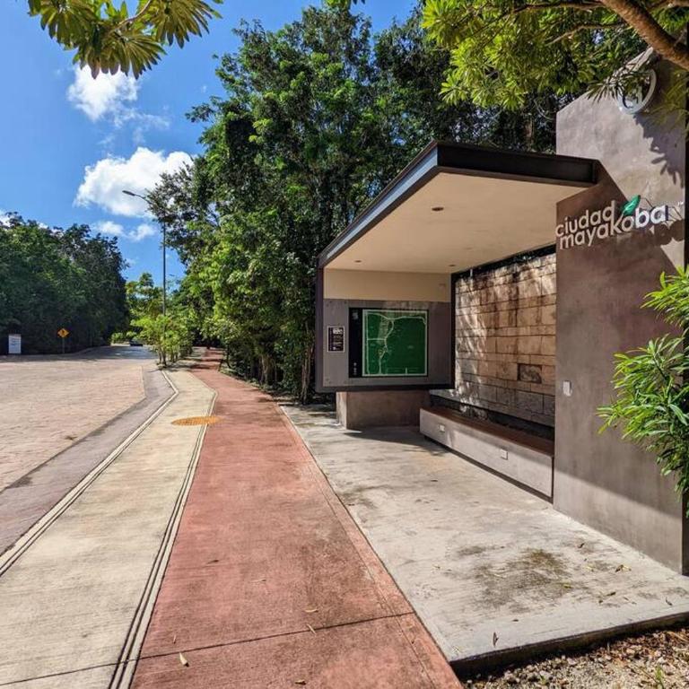 Beautiful 4BR, Up to 8 Guests, Private Pool, 10 min to Beach - Four-Bedroom House - 26