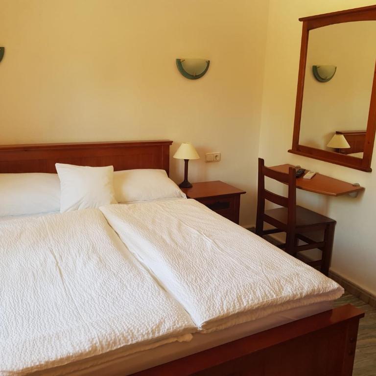 Hotel Montemar - Habitación Doble Económica - 1