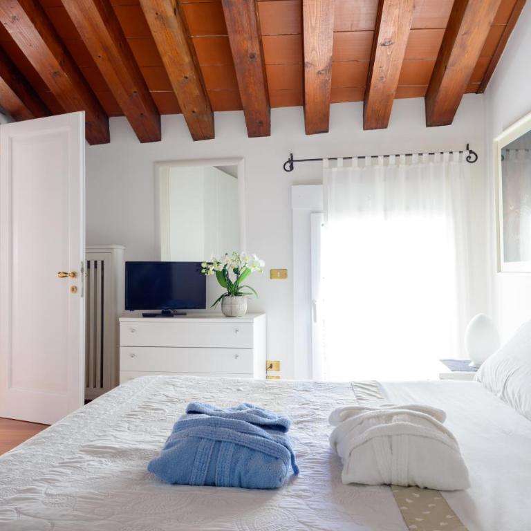 Apartment Deluxe Isola Di Mezzo - Deluxe Apartment - 1