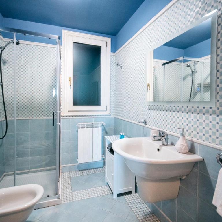 Taormina Casa Althea & Elite Apartments - Taormina Holidays - Three-Bedroom Apartment with Terrace (6 Adults) - 18